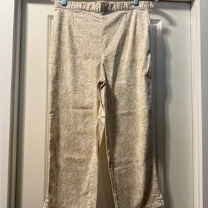 Bill Blass Cream Floral Capris